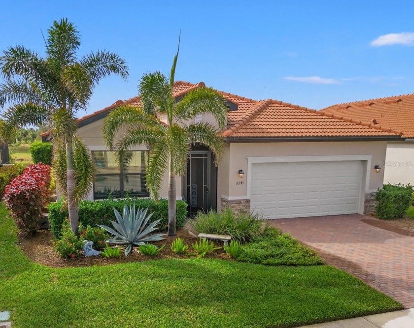 A spectacular *Marsala* model professionally decorated with a - Beach Home for sale in Venice, Florida on Beachhouse.com