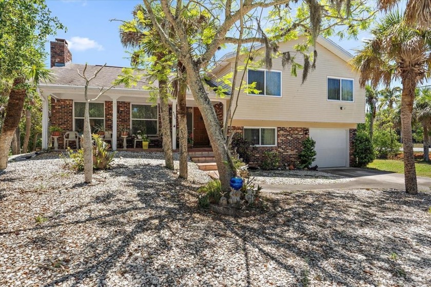 Island living at its best with a Magnificent Manasota Key - Beach Home for sale in Englewood, Florida on Beachhouse.com