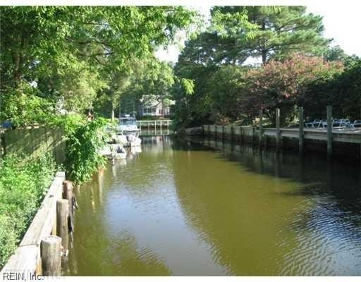 ZONED RSR - Duplex, Vacant Lot. Flood Zone AE. Bulkhead, access - Beach Lot for sale in Virginia Beach, Virginia on Beachhouse.com