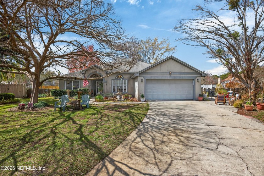 Beautifully situated on a large cul-de-sac lot, this 4-bedroom - Beach Home for sale in Jacksonville, Florida on Beachhouse.com