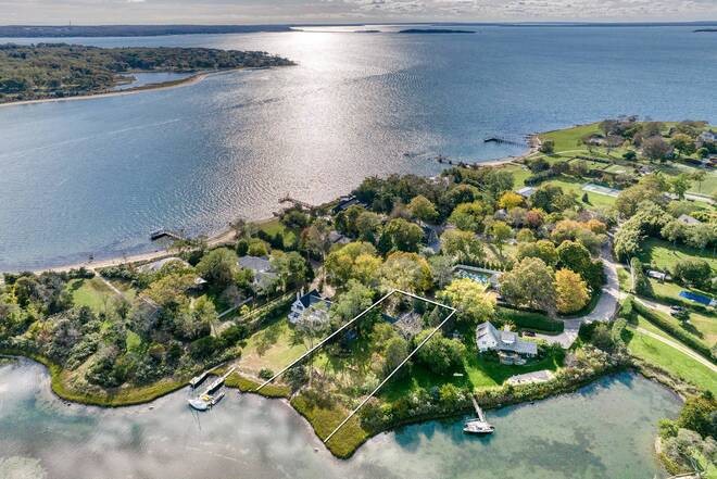 The ultimate sunrise and sunset views adorn this special - Beach Home for sale in Shelter Island, New York on Beachhouse.com