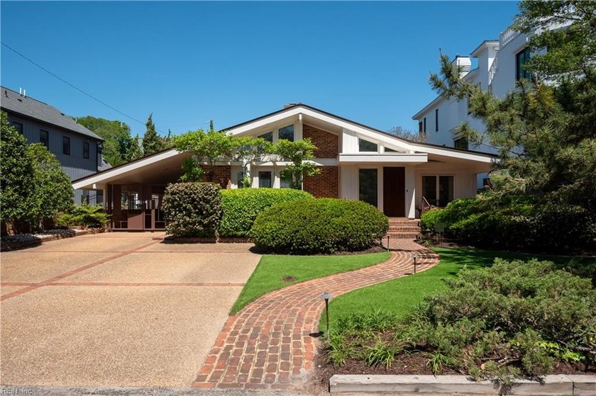 Welcome to this Oceanside, Mid-Century Modern, 3 bed 4.5 bath - Beach Home for sale in Virginia Beach, Virginia on Beachhouse.com