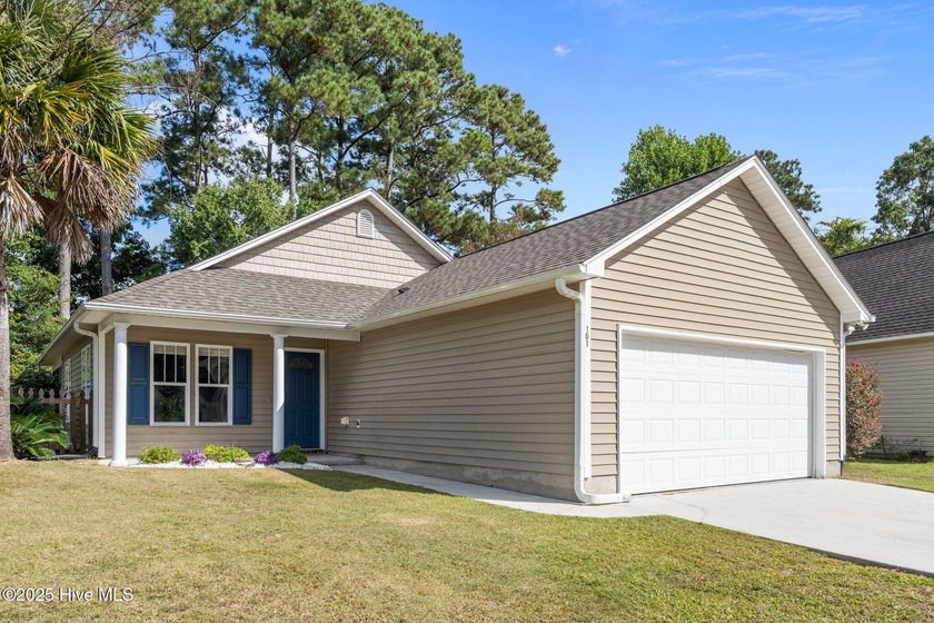**MOTIVATED SELLER** Looking for one story coastal NC living - Beach Home for sale in Hampstead, North Carolina on Beachhouse.com