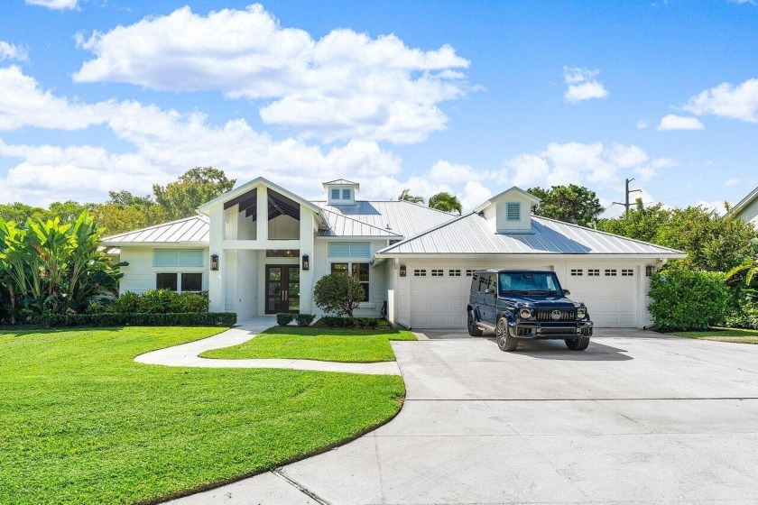 Welcome to 5980 Our Robbies Road, Jupiter -- a rare - Beach Home for sale in Jupiter, Florida on Beachhouse.com