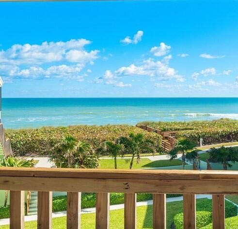 WELCOME TO PARADISE, this remodeled 2BR/2BA oceanfront condo - Beach Condo for sale in Stuart, Florida on Beachhouse.com