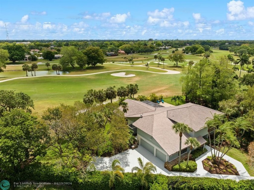 SELLERS ARE MOTIVATED**Spectacular golf course views from this - Beach Home for sale in Coral Springs, Florida on Beachhouse.com