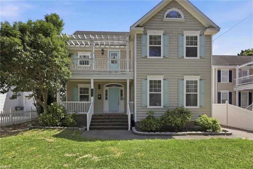 Beautifully updated 5-bedroom home in Norfolk offering space - Beach Home for sale in Norfolk, Virginia on Beachhouse.com