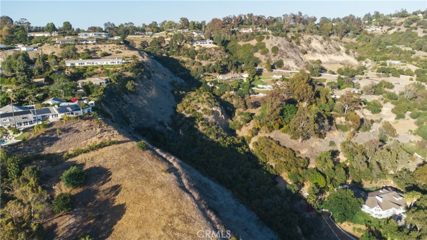 Over 3.5 acres of raw undeveloped land with ocean views in the - Beach Acreage for sale in Rolling Hills, California on Beachhouse.com