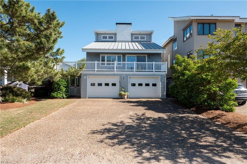 Beautiful six bedroom, four full bathroom oceanside coastal home - Beach Home for sale in Virginia Beach, Virginia on Beachhouse.com