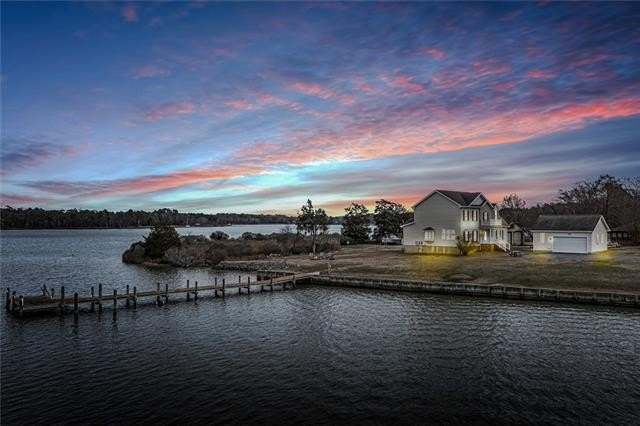 Point of Waterfront offers WIDE water views from EVERY Window! - Beach Home for sale in Lancaster, Virginia on Beachhouse.com