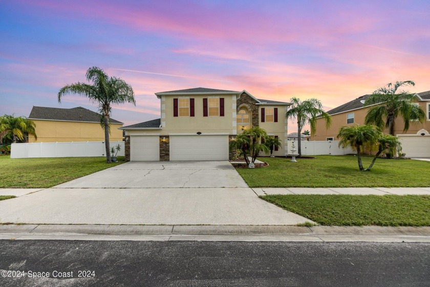 FEAST YOUR EYES ON THIS RARE FIND AT AN AFFORDABLE PRICE!  THIS - Beach Home for sale in Melbourne, Florida on Beachhouse.com