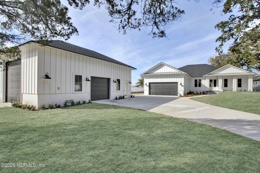 This AMAZING gated WATERFRONT property offers an Incredible - Beach Home for sale in Jacksonville, Florida on Beachhouse.com