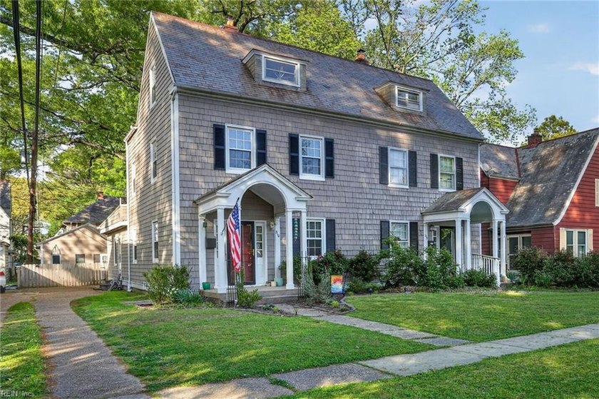 It's the Location and Vibe of the neighborhood! Feels like - Beach Townhome/Townhouse for sale in Newport News, Virginia on Beachhouse.com