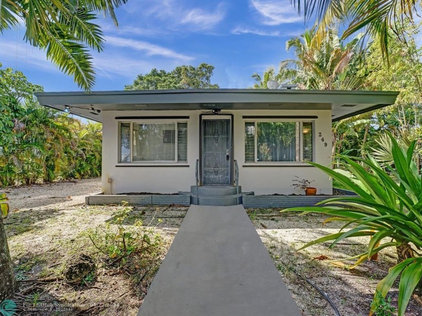 ATTENTION INVESTORS!!! This 5 unit multi-family hits the market - Beach Home for sale in Dania, Florida on Beachhouse.com