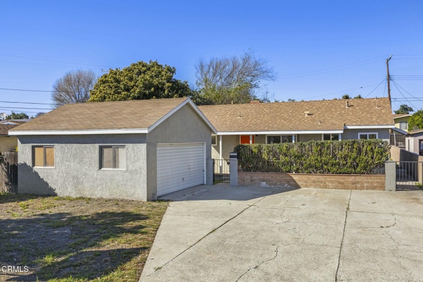 Welcome home! Step into this delightful single story home where - Beach Home for sale in Ventura, California on Beachhouse.com