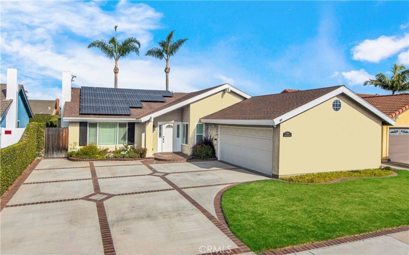 Stunning, Beautifully Upgraded Sprawling Single Level 4 Bedroom - Beach Home for sale in Huntington Beach, California on Beachhouse.com