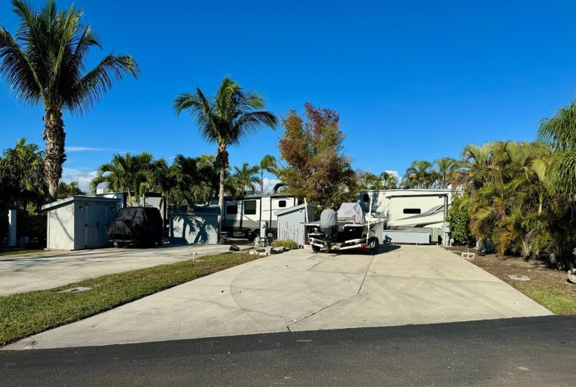 Vacant RV Loot #28 with Boat Slip in Outdoor Resorts Chokoloskee - Beach Lot for sale in Chokoloskee, Florida on Beachhouse.com