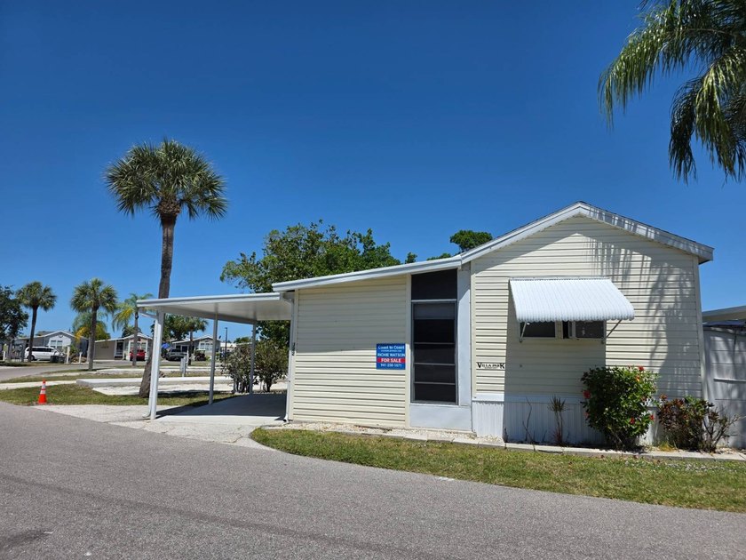 Situated Right On the Pond ! Nice Deck and Nice Screened Florida - Beach Home for sale in Punta Gorda, Florida on Beachhouse.com
