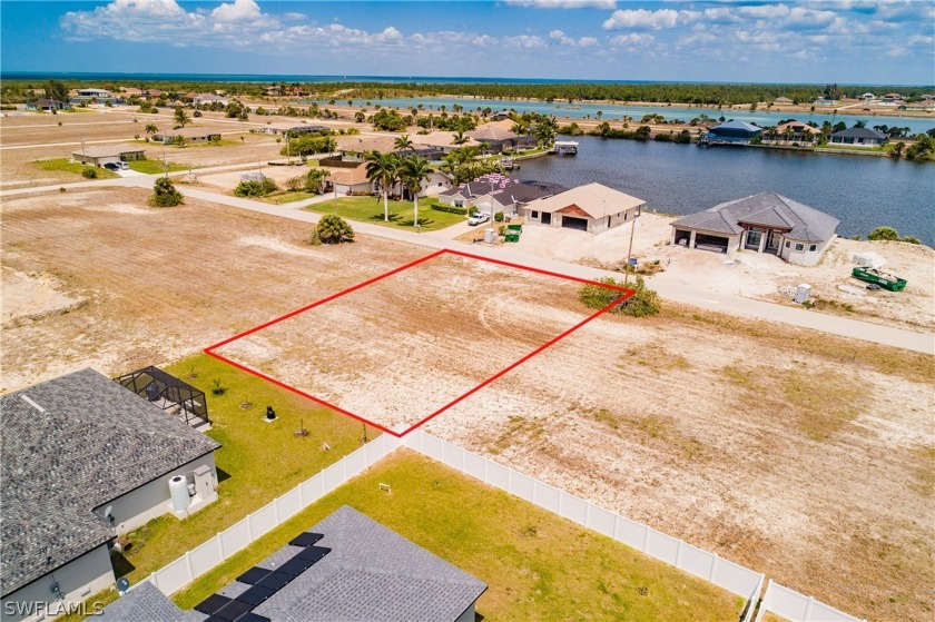 This southern exposure lot is in the hot NW Cape Coral area! - Beach Lot for sale in Cape Coral, Florida on Beachhouse.com