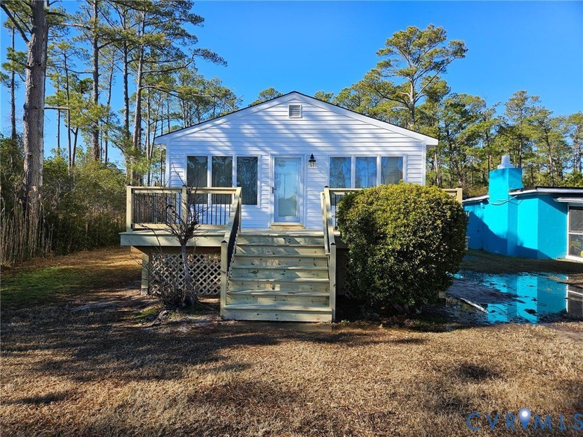 This lovely beach cottage is located in Bavon Beach a beautiful - Beach Home for sale in Port Haywood, Virginia on Beachhouse.com
