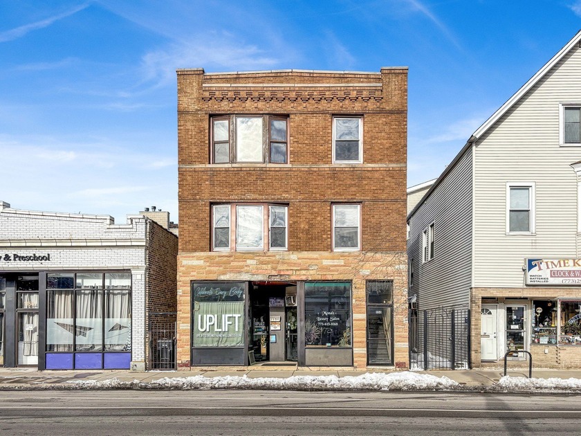 This conveniently located mixed-use property in the heart of - Beach Commercial for sale in Chicago, Illinois on Beachhouse.com