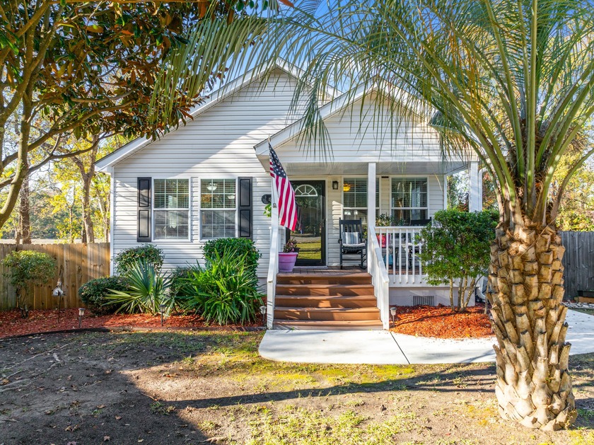 Discover serene lowcountry living in this stunning, impeccably - Beach Home for sale in Charleston, South Carolina on Beachhouse.com