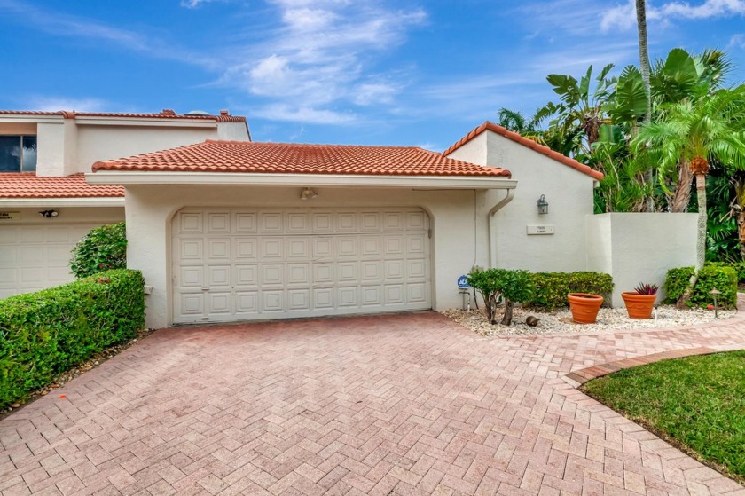 Village of Woodcrest updated semi attached  3 bedroom 2 bath - Beach Townhome/Townhouse for sale in Boca Raton, Florida on Beachhouse.com