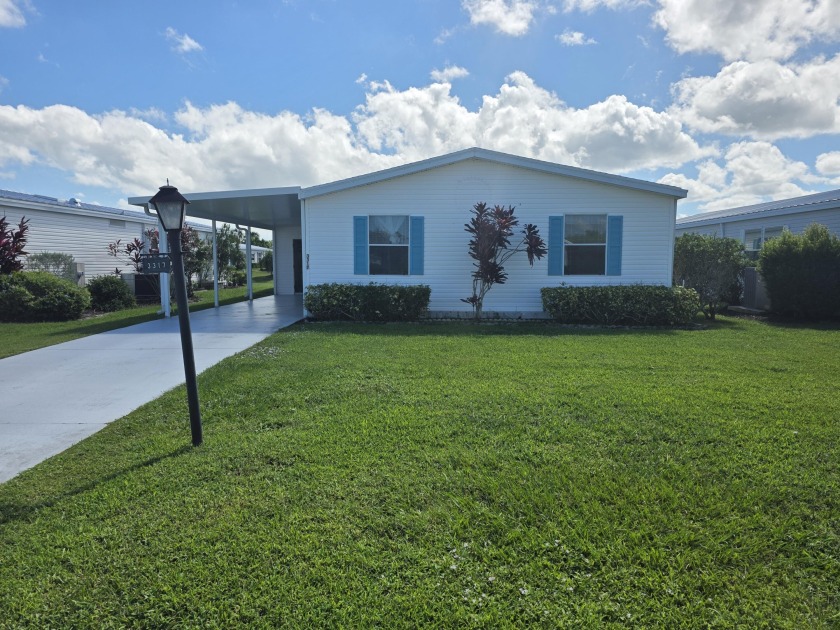 Land Owned! The perfect retirement home. Three bedrooms, two - Beach Home for sale in Port Saint Lucie, Florida on Beachhouse.com
