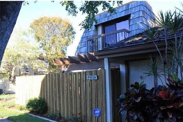 Investor Opportunity!  Spacious two-story townhouse featuring 2 - Beach Townhome/Townhouse for sale in West Palm Beach, Florida on Beachhouse.com