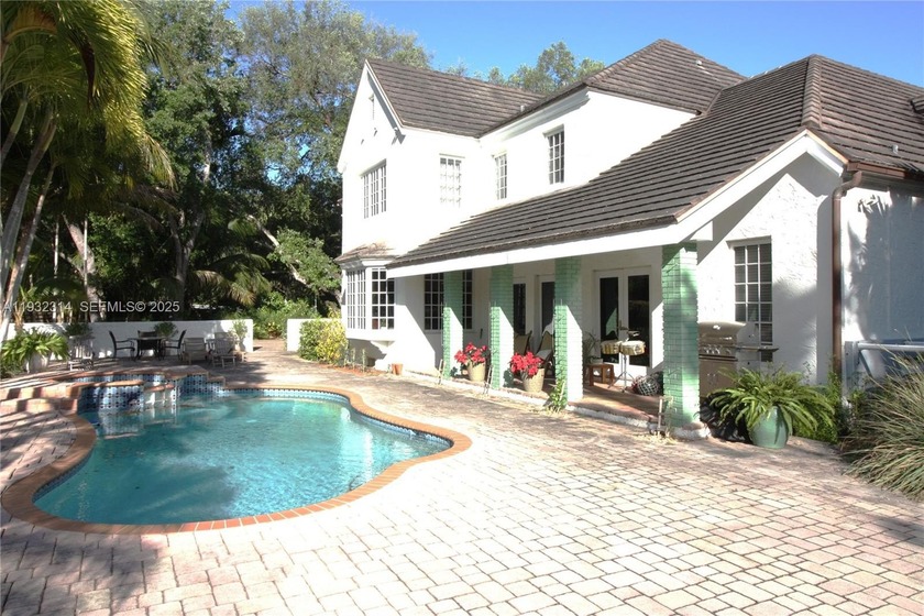 Charming waterfront living in South Coral Gables. Canal front - Beach Home for sale in Coral Gables, Florida on Beachhouse.com