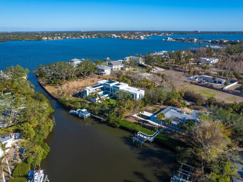 Waterfront Opportunity. Discover the unparalleled charm of - Beach Home for sale in Sarasota, Florida on Beachhouse.com