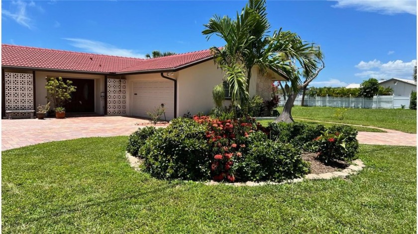 Prime waterfront opportunity on Boca Ciega Bay! This 2 Bed 2 - Beach Home for sale in St. Petersburg, Florida on Beachhouse.com