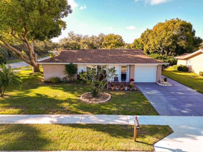 UNBELIEVABLE OPPORTUNITY!! Don't miss this beautifully updated - Beach Home for sale in Palm Harbor, Florida on Beachhouse.com