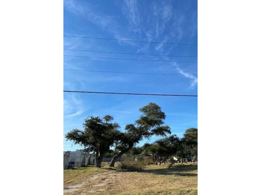 Great Property located in a small community close to the Copano - Beach Lot for sale in Rockport, Texas on Beachhouse.com