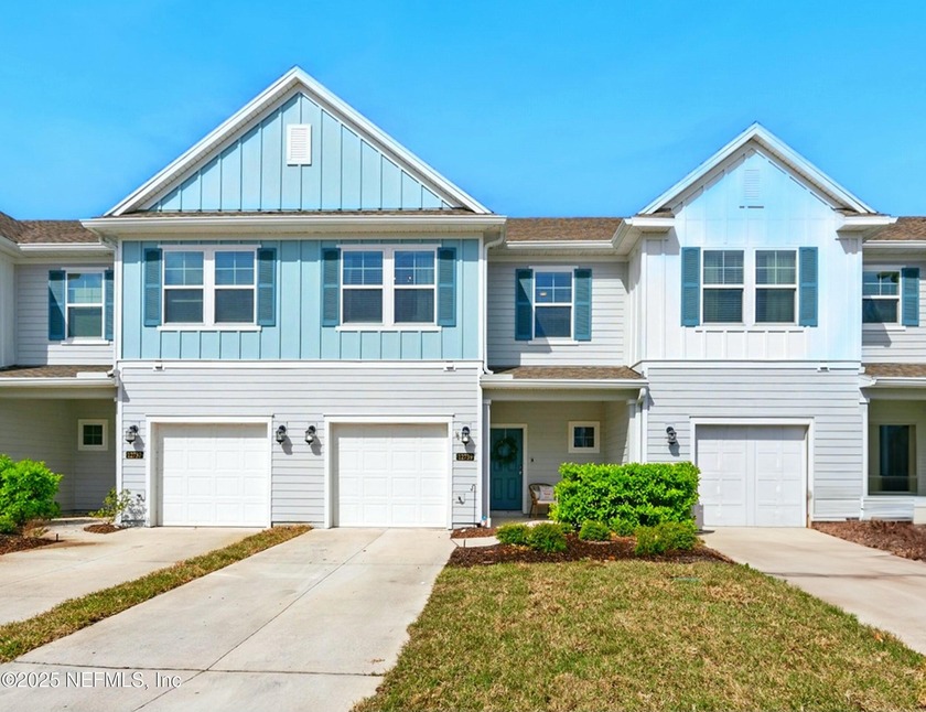 OPEN HOUSE Saturday 10-12E SEE THIS AMAZING VIEW ON THE LAKE.! - Beach Townhome/Townhouse for sale in Jacksonville, Florida on Beachhouse.com