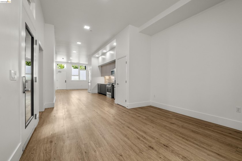 Welcome to the vibrant Dogtown Arts District, where 47 brand new - Beach Condo for sale in Oakland, California on Beachhouse.com