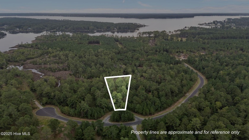 Quiet country living in Port Vandemere! This 0.85 acre cul de - Beach Lot for sale in Vandemere, North Carolina on Beachhouse.com