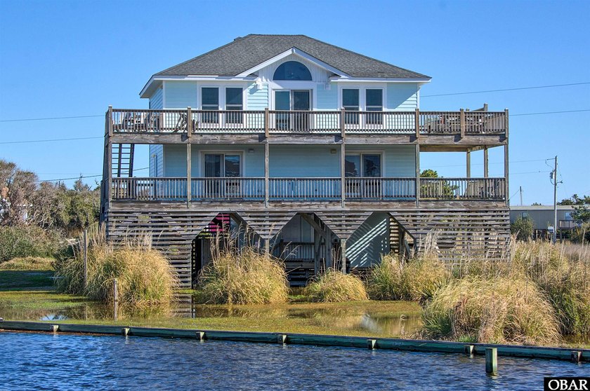 Halcyon Seas is a good sized 4 bedroom 2.5 bath home on a large - Beach Home for sale in Hatteras Island, North Carolina on Beachhouse.com