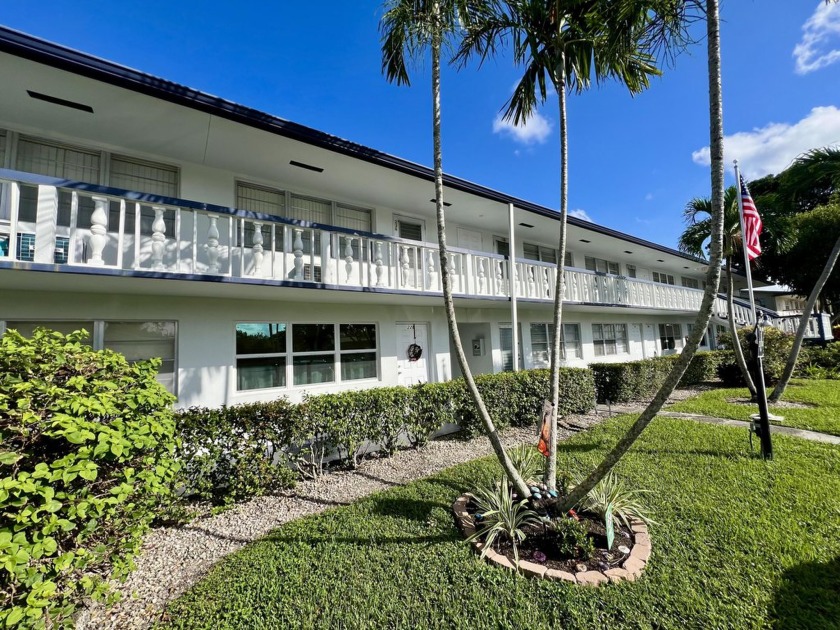 This beautifully renovated 1-bedroom, 1-bathroom ground-floor - Beach Condo for sale in West Palm Beach, Florida on Beachhouse.com