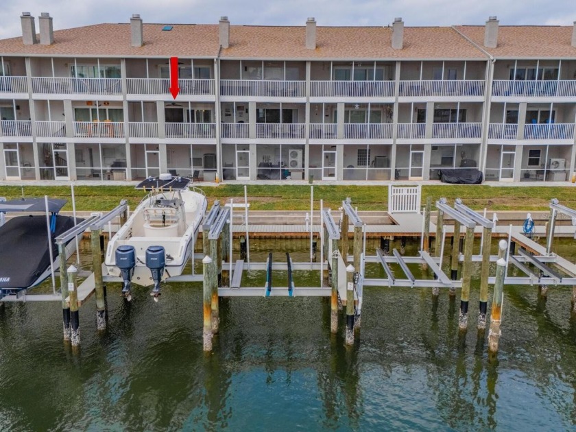 This beautifully renovated, meticulously maintained waterfront - Beach Townhome/Townhouse for sale in St. Petersburg, Florida on Beachhouse.com