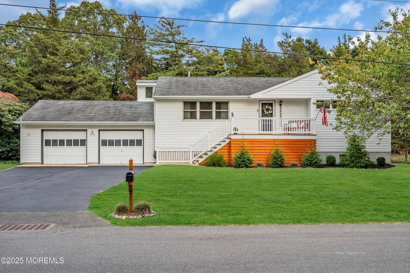 Welcome to 47 Pinehurst Drive in Little Egg Harbor! This - Beach Home for sale in Little Egg Harbor, New Jersey on Beachhouse.com
