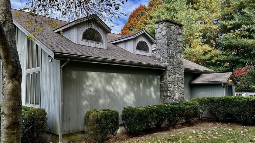 This gorgeous contemporary home boasts an open, airy floor plan - Beach Home for sale in Stonington, Connecticut on Beachhouse.com