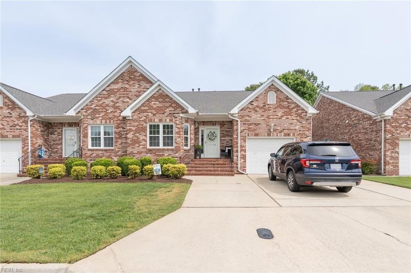 Welcome home to this beautifully maintained condo offering - Beach Condo for sale in Portsmouth, Virginia on Beachhouse.com