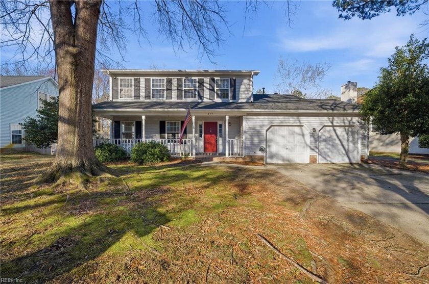 This classic traditional design provides timeless curb appeal - Beach Home for sale in Virginia Beach, Virginia on Beachhouse.com