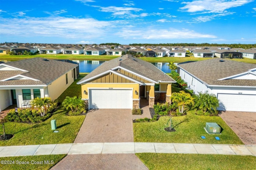 Beautiful Lakefront home in Bridgewater, Viera's resort style - Beach Home for sale in Melbourne, Florida on Beachhouse.com