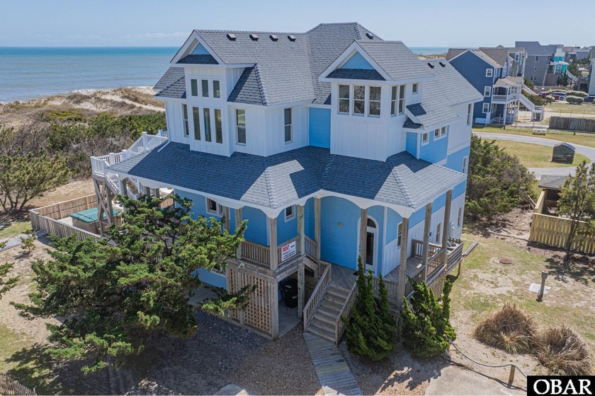 Welcome to See Waves, where it's all about the view and easy - Beach Home for sale in Waves, North Carolina on Beachhouse.com