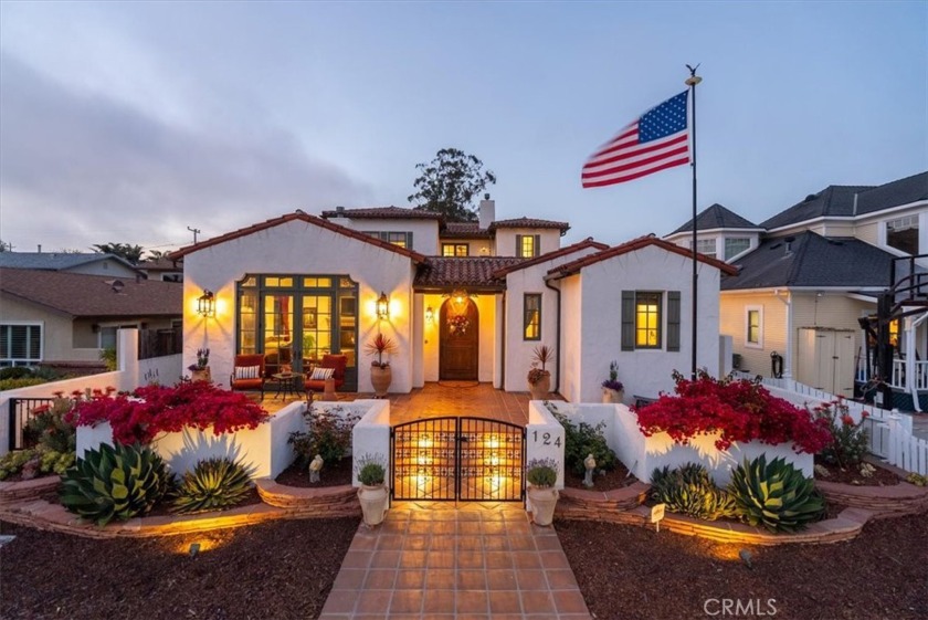 Luxurious coastal living awaits in this exquisite California - Beach Home for sale in Cayucos, California on Beachhouse.com