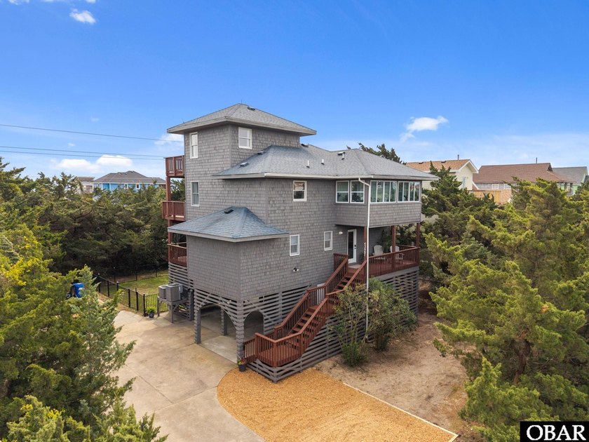 Welcome to 42087 Pheasant Circle in Avon -- where sound AND - Beach Home for sale in Avon, North Carolina on Beachhouse.com