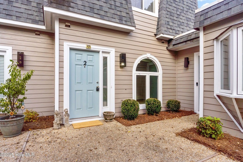 This 3-bedroom, 2-bath townhome in Hanover Place offers the - Beach Townhome/Townhouse for sale in Wilmington, North Carolina on Beachhouse.com