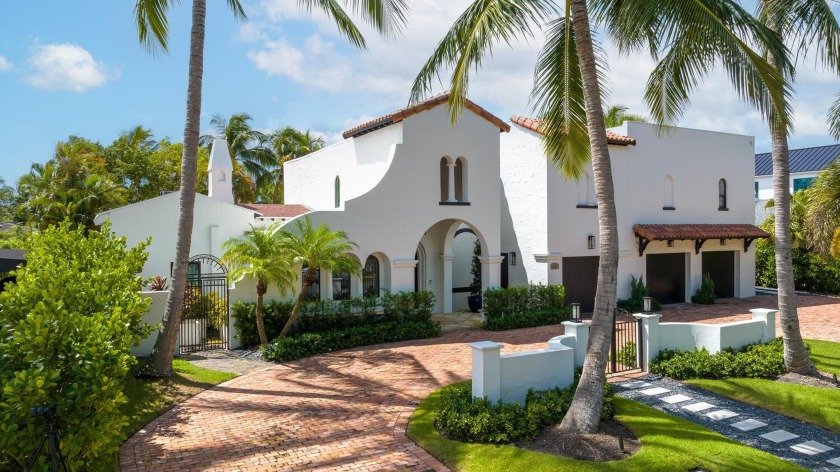 A modern take on a Mediterranean Villa Estate on West Palm - Beach Home for sale in West Palm Beach, Florida on Beachhouse.com